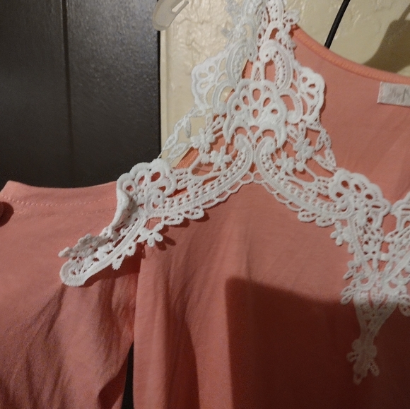 Top - Picture 3 of 4